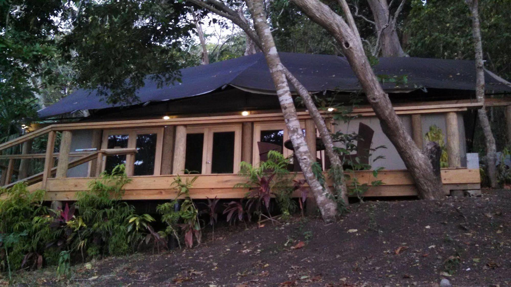 Sau Bay Resort - Off Taveuni Na Sau Bay 외부 사진